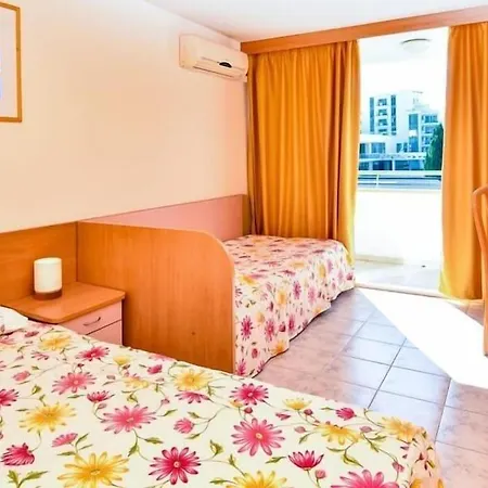 Hotel Oasis