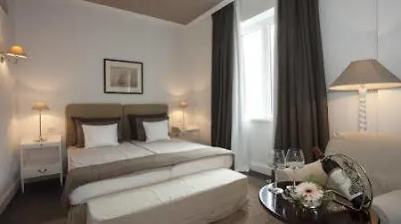 Oasis 2*