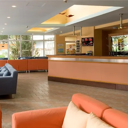 Hotel Oasis 2*